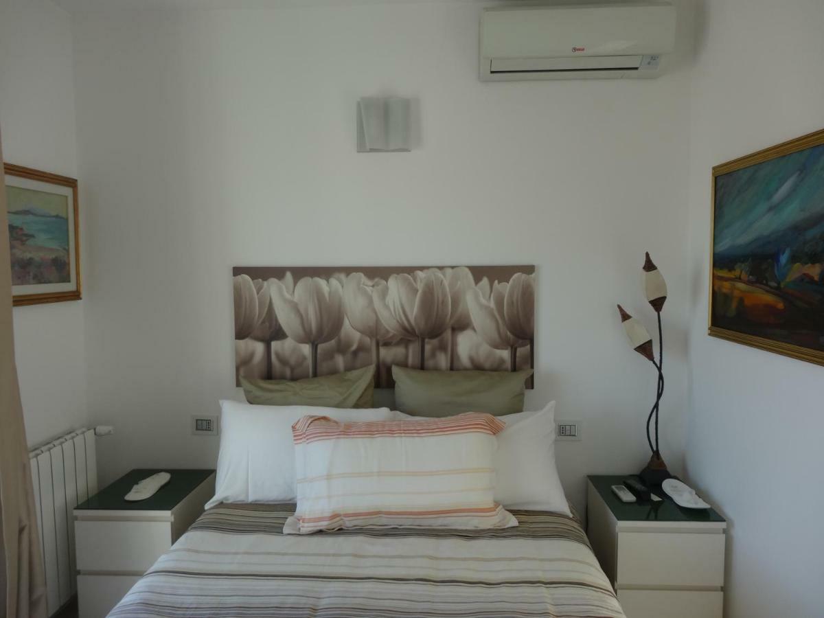 La Casa Di Gioconda Hotell Olbia Exteriör bild