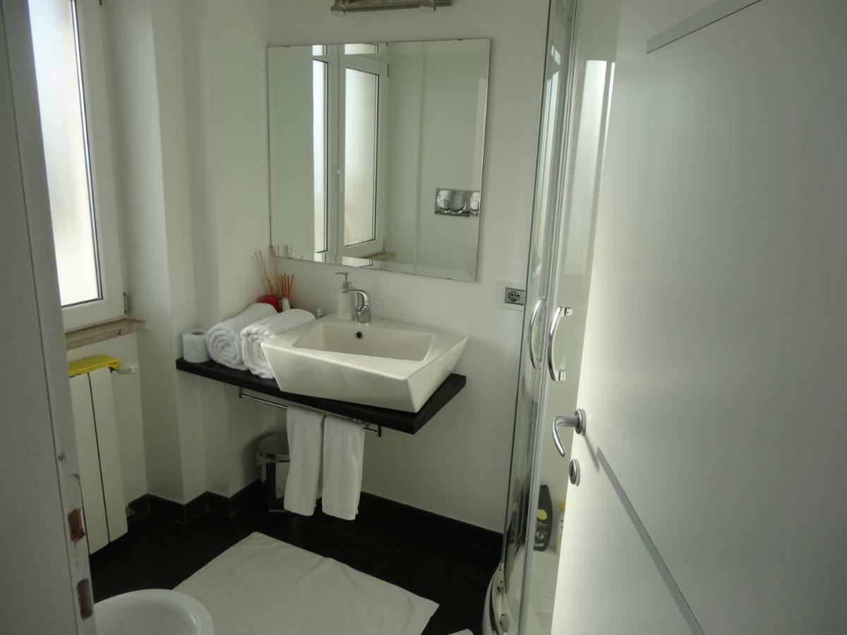 La Casa Di Gioconda Hotell Olbia Exteriör bild