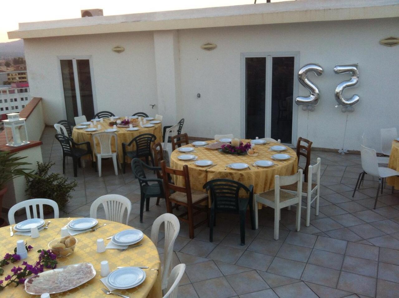 La Casa Di Gioconda Hotell Olbia Exteriör bild